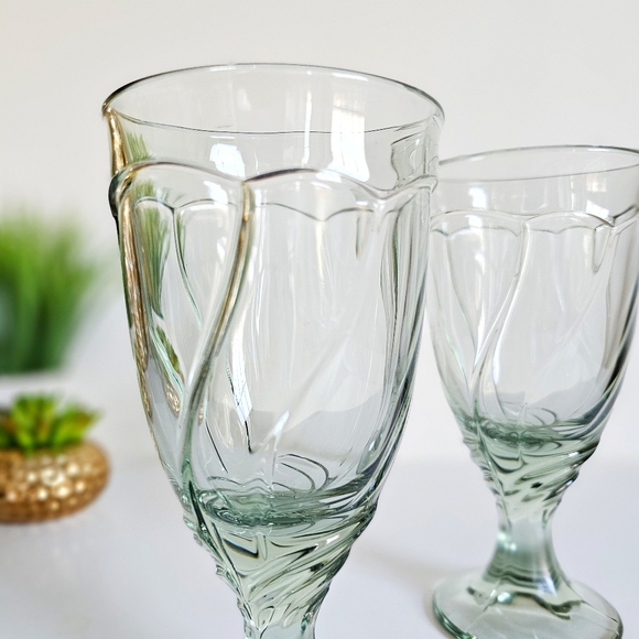 Vintage Set of 2 Noritake Sweet Swirl Clear Green Water Goblets Iced Tea Glasses - Picture 9 of 9